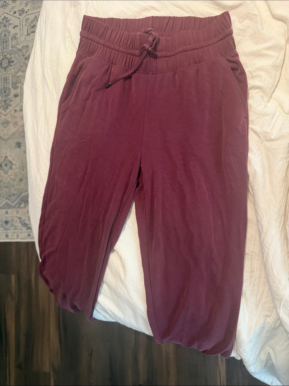 Lou & Grey Burgundy Drawstring Joggersdeep burgundy gorgeous color